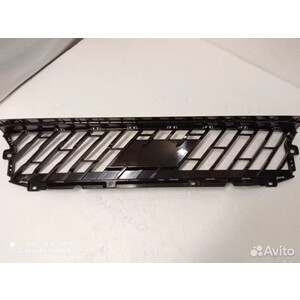 Решетка нижняя переднего бампера Zeekr