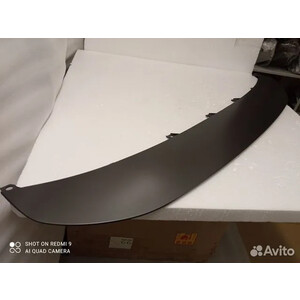 Накладка переднего бампера юбка LiXiang